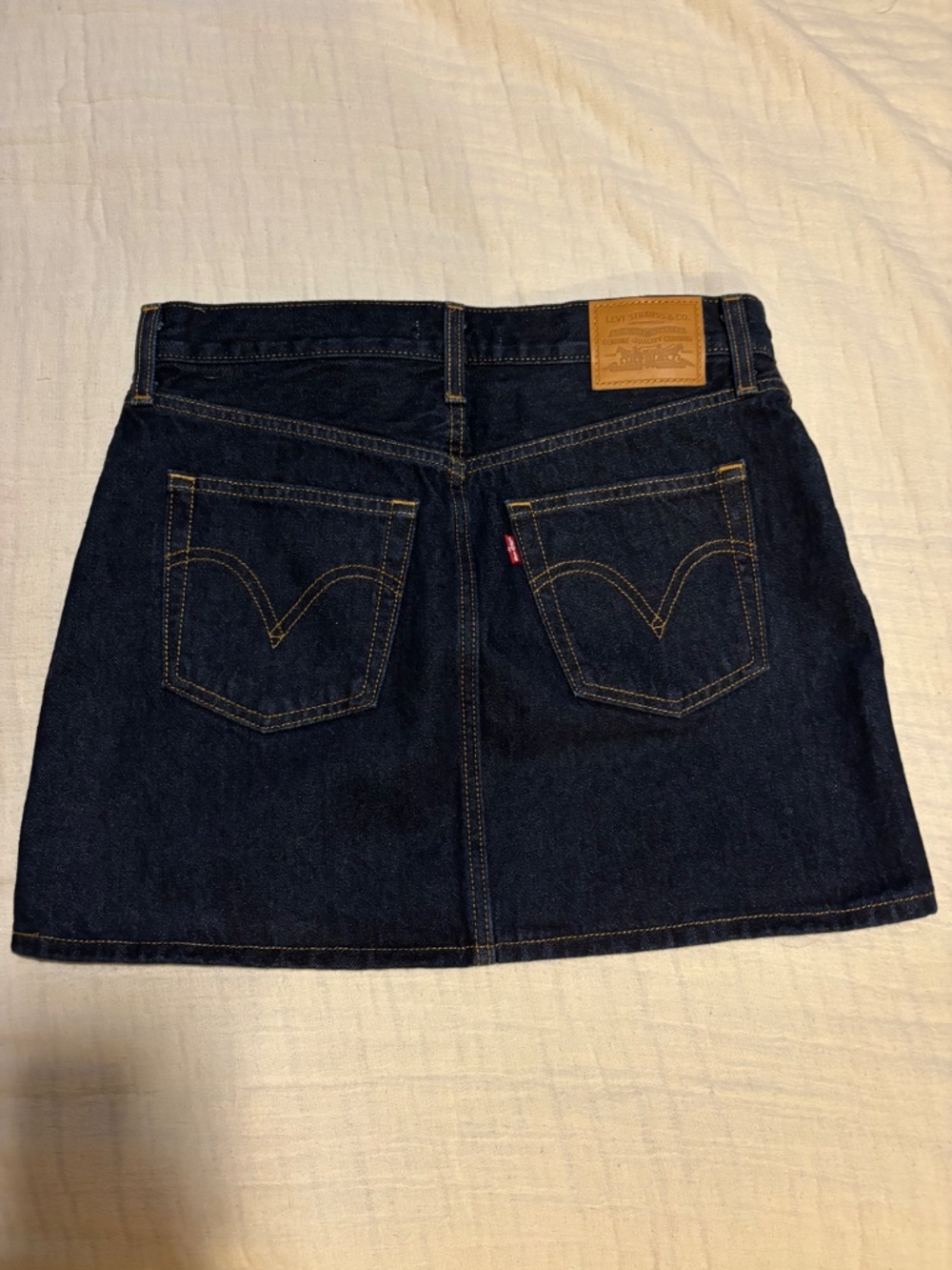 LEVIS Jean Skirt, Womans size 25 - Picture 4 of 4